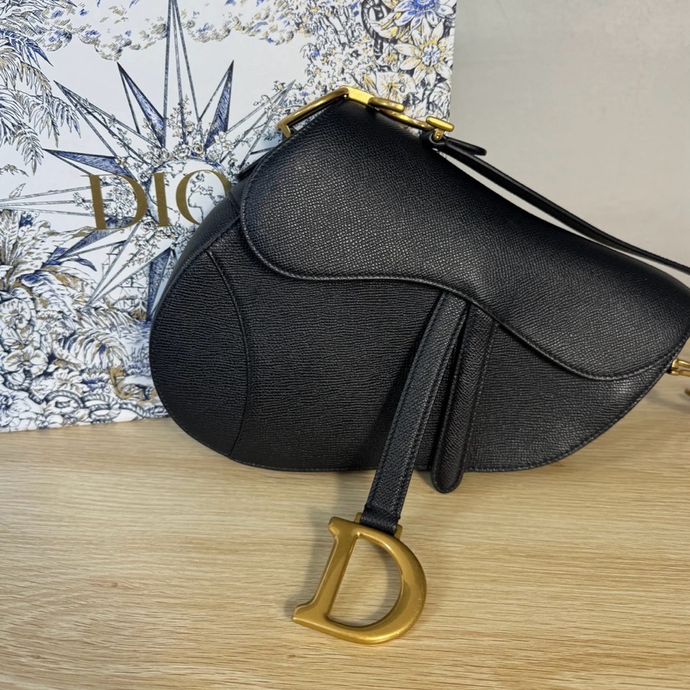 Dior Saddle bag Medium